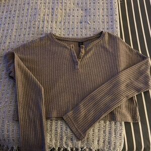 Cute waffle cropped longs sleeved cropped shirt